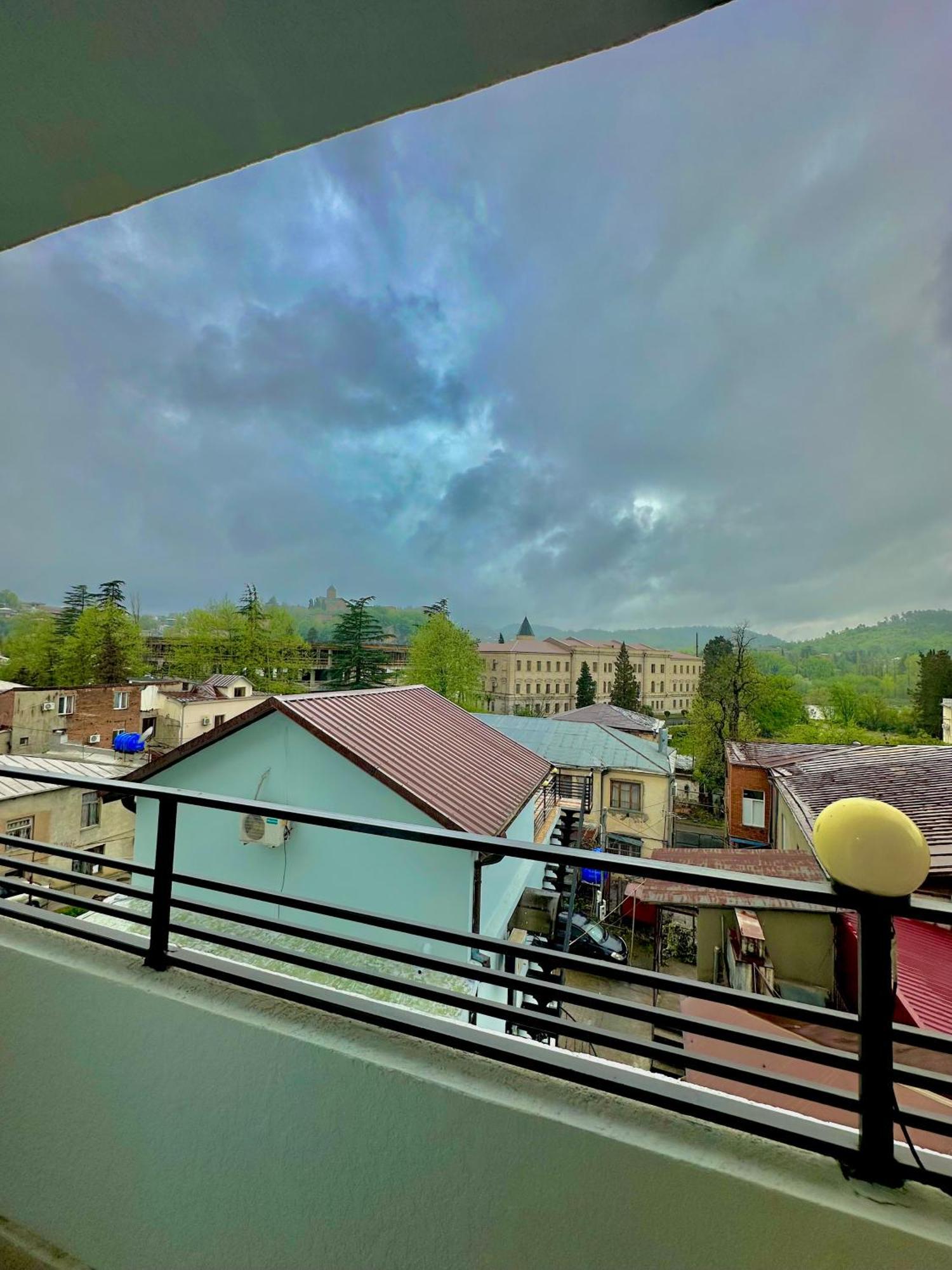 Hotel Balcony Kutaisi Exterior foto