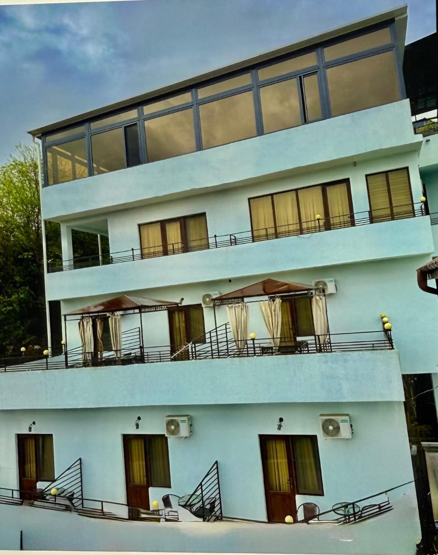 Hotel Balcony Kutaisi Exterior foto